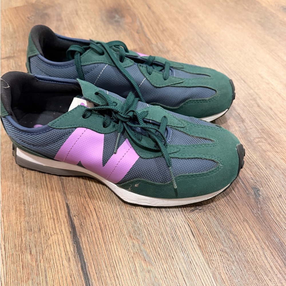 New Balance Forest Green and Lavender Sneakers